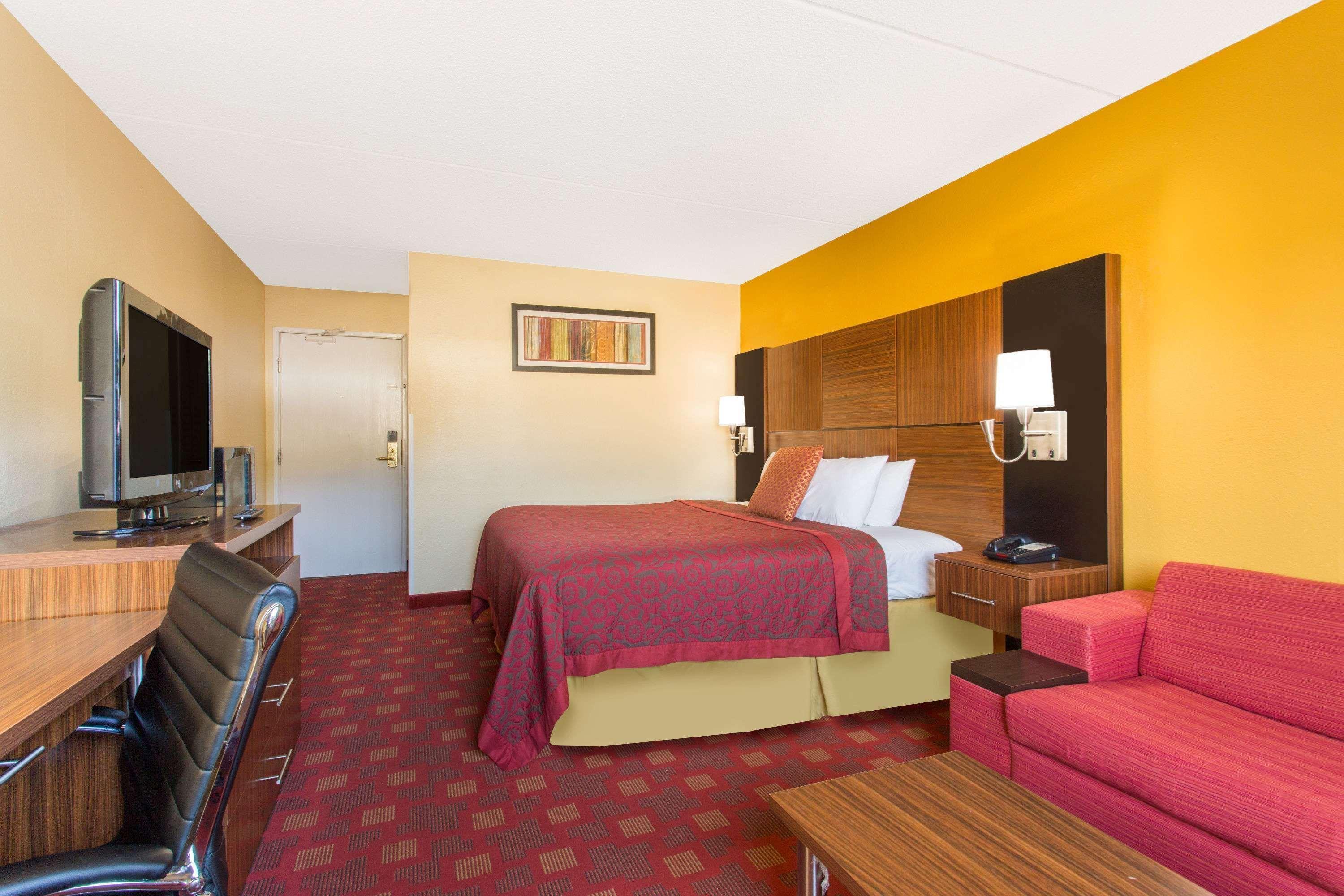 Days Inn By Wyndham Leominster/Fitchburg Area Buitenkant foto